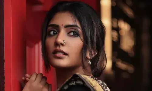 Eesha Rebba looks cool in black saree