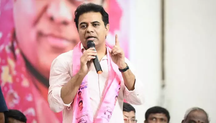 తెలంగాణ ఆడబిడ్డలకు మంత్రి కేటీఆర్ గుడ్న్యూస్ తెలంగాణ ఆడబిడ్డలకు మంత్రి కేటీఆర్ గుడ్న్యూస్