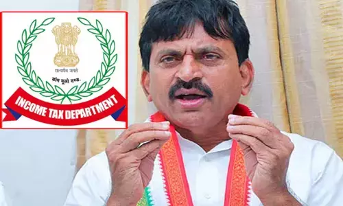నామినేషన్ వేళ IT దాడులు.. పొంగులేటి సంచలన నిర్ణయం