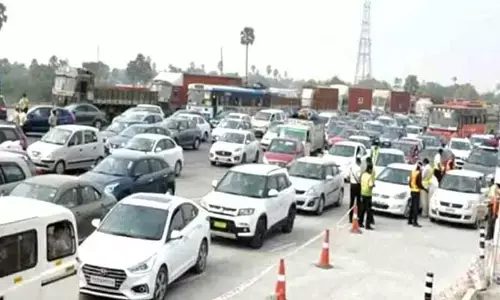 హైదరాబాద్- విజయవాడ హైవేలో భారీ ట్రాఫిక్ జామ్