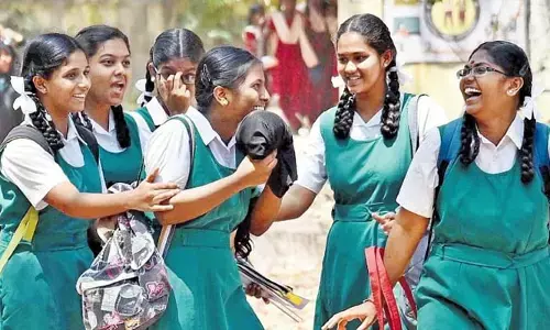 విద్యార్థులకు గుడ్ న్యూస్.. దీపావళి సెలవులు ఎన్ని రోజులు ప్రకటించారంటే..!