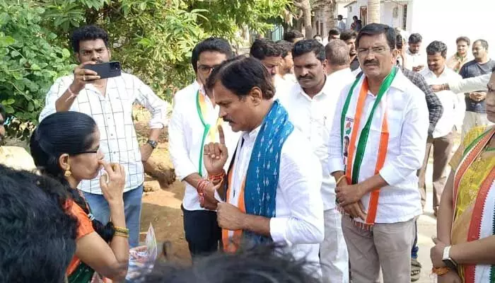 కనీవినీ ఎరగని అభివృద్ది చేసి చూపిస్తా గెలిపించండి : ఎమ్మెల్యే అభ్యర్థి కుంభం కనీవినీ ఎరగని అభివృద్ది చేసి చూపిస్తా గెలిపించండి : ఎమ్మెల్యే అభ్యర్థి కుంభం