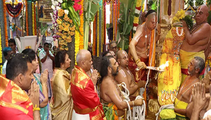 శ్రీ పద్మావతి అమ్మవారి బ్రహ్మోత్సవాలకు శాస్త్రోక్తంగా ధ్వజారోహణం శ్రీ పద్మావతి అమ్మవారి బ్రహ్మోత్సవాలకు శాస్త్రోక్తంగా ధ్వజారోహణం
