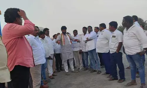 కాంగ్రెస్ సభ ఏర్పాట్లను పరిశీలించిన మక్కాన్సింగ్..
