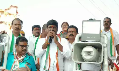 కాంగ్రెస్ గెలుపుతోనే అభివృద్ధి సాధ్యం : వేముల వీరేశం