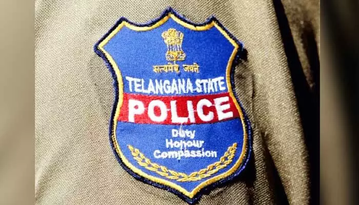 HYD: రౌడీషీటర్లకు చెక్పెట్టేందుకు పోలీసుల సరికొత్త స్ర్టాటజీ HYD: రౌడీషీటర్లకు చెక్పెట్టేందుకు పోలీసుల సరికొత్త స్ర్టాటజీ