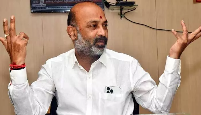 బీఆర్ఎస్ గెలిస్తే కేటీఆరే ముఖ్యమంత్రి: బండి సంజయ్ బీఆర్ఎస్ గెలిస్తే కేటీఆరే ముఖ్యమంత్రి: బండి సంజయ్