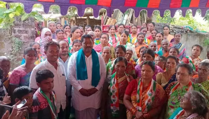 కాంగ్రెస్ అధికాంలోకి రాగానే రెండు లక్షల రుణ మాఫీ చేస్తాం.. దొంతి మాధవరెడ్డి కాంగ్రెస్ అధికాంలోకి రాగానే రెండు లక్షల రుణ మాఫీ చేస్తాం.. దొంతి మాధవరెడ్డి