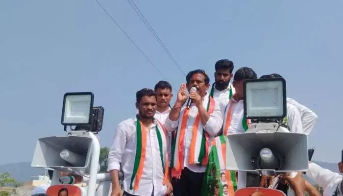 ఏడాదిలో 2 లక్షల ఉద్యోగాలు భర్తీ చేస్తాం : డాక్టర్ మురళి నాయక్ ఏడాదిలో 2 లక్షల ఉద్యోగాలు భర్తీ చేస్తాం : డాక్టర్ మురళి నాయక్