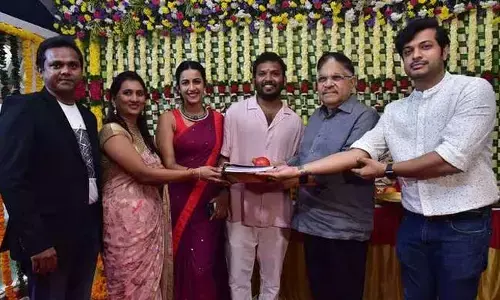 నిహారిక కొత్త  సినిమాలో 11 మంది హీరోలు, నలుగురు హీరోయిన్లు.. వారు ఎవరంటే..?