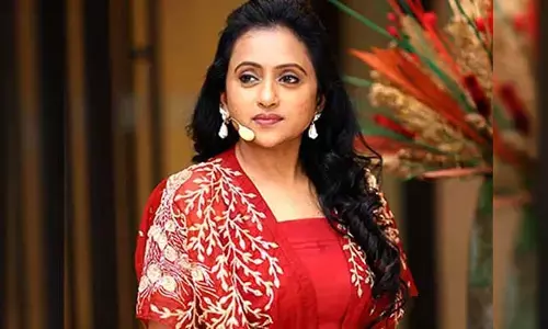 యాంకర్ సుమ లైఫ్‌లో ఇన్ని కష్టాలు ఎదుర్కొందా.. పాపం..!