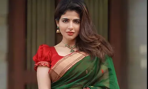 Iswarya Menon cute looks