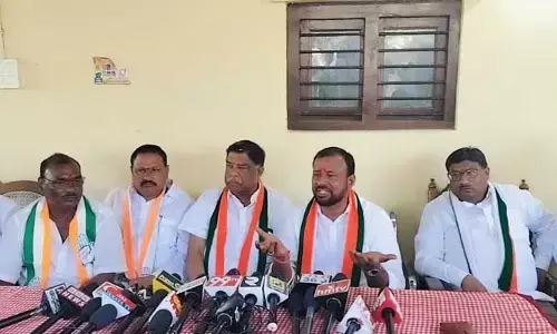 ఆ మంత్రికి సొంత ఆస్తులు పెంచుకోవడం పై ఉన్న శ్రద్ధ అభివృద్ధిలో లేదు