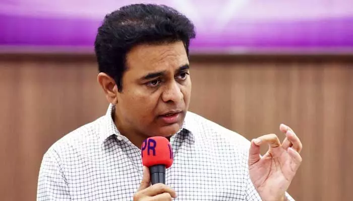 KTR సంచలన వ్యాఖ్యలు.. అప్రమత్తంగా ఉండాలని రాష్ట్ర ప్రజలకు పిలుపు KTR సంచలన వ్యాఖ్యలు.. అప్రమత్తంగా ఉండాలని రాష్ట్ర ప్రజలకు పిలుపు