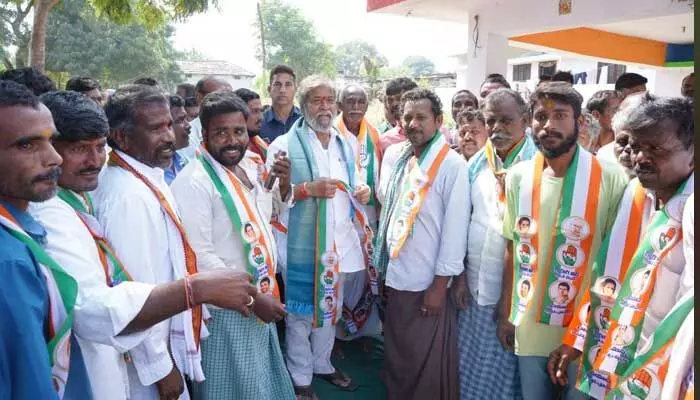 భూ కబ్జాదారులను తరిమికొట్టాలి.. దామోదర్ రాజనర్సింహ భూ కబ్జాదారులను తరిమికొట్టాలి.. దామోదర్ రాజనర్సింహ