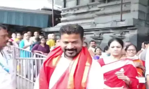 తెలంగాణకు మంచి రోజులు వస్తున్నాయ్: తిరుమలలో రేవంత్ రెడ్డి