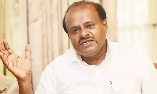 తెలంగాణలోనూ అవే హామీలు ఇస్తున్నారు: కుమారస్వామి
