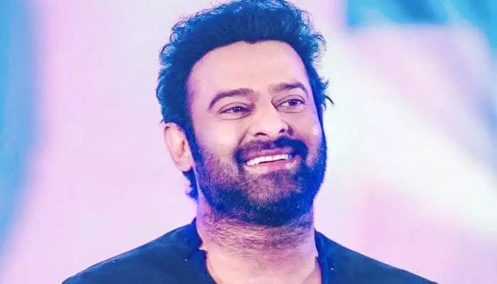 Prabhas : మాట వరసకు అంటే రూ. 6 కోట్ల కారు ఇచ్చేసిన రెబల్ స్టార్ Prabhas : మాట వరసకు అంటే రూ. 6 కోట్ల కారు ఇచ్చేసిన రెబల్ స్టార్