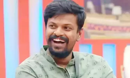 యూట్యూబ్ రివ్యూలతో రూ.కోట్లు సంపాదిస్తున్న నటుడు.. బయటపడ్డ లెక్కలు
