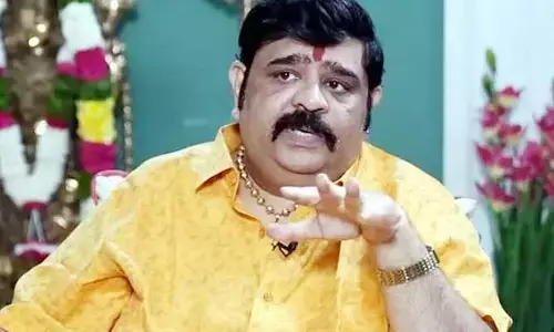 కేసీఆర్ తప్పకుండా జైలుకెళ్తాడు.. ఎలా ఎప్పుడు అవుతారో బాంబ్ పేల్చిన వేణుస్వామి?