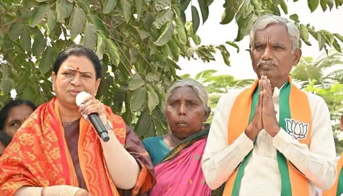 కులాలను చూసి నేను పని చేయలేదు : డీకే. అరుణ కులాలను చూసి నేను పని చేయలేదు : డీకే. అరుణ
