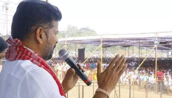 మంత్రి మల్లారెడ్డిపై రేవంత్ రెడ్డి సీరియస్ కామెంట్స్ మంత్రి మల్లారెడ్డిపై రేవంత్ రెడ్డి సీరియస్ కామెంట్స్