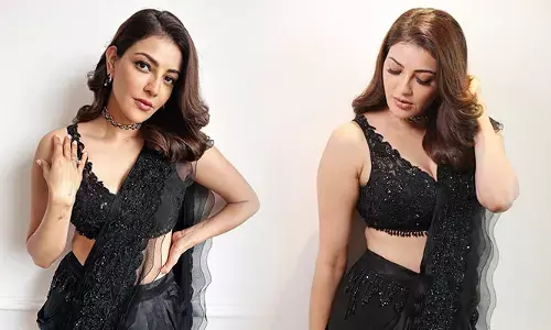 Kajal Agarwal హాఫ్ సారీ‌లో హాట్ ఫొటో షూట్..