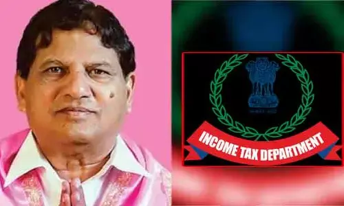 బంధువుల ఇళ్లల్లో IT దాడులు.. ఎమ్మెల్యే నల్లమోతు భాస్కర్ రావు షాకింగ్ కామెంట్స్!