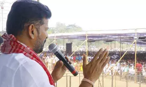 మంత్రి మల్లారెడ్డిపై రేవంత్ రెడ్డి సీరియస్ కామెంట్స్