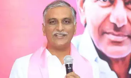 హంతకుడే సంతాపం తెలిపిన‌ట్టుగా చిదంబరం తీరు: హరీష్ రావు