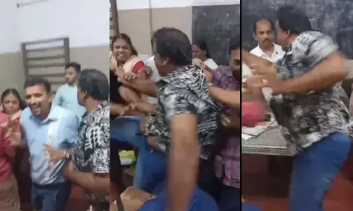 లేడీ టీచర్ పిలిచిందని వెళ్లి.. క్లాస్ రూంలోనే పొట్టుపొట్టుగా కొట్టుకున్న ఉపాధ్యాయులు.. ఐదుగురికి గాయాలు (వీడియో)