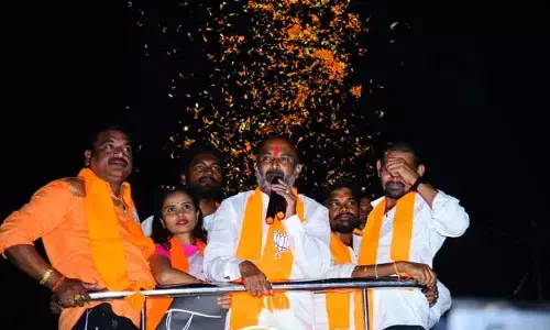 కొబ్బరికాయలు కొట్టడం తప్ప బీఆర్ఎస్ చేసిందేమిటి..? : బండి సంజయ్