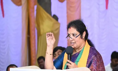 జనసేనతో కలిసే ఎన్నికలకు..ఏపీలో కుంభకోణాలపై కేంద్రం కన్ను: పురందేశ్వరి