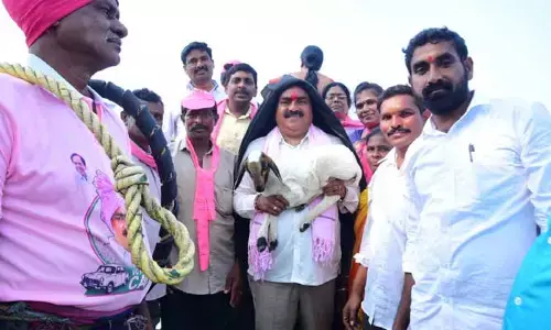 మన నియోజకవర్గంలో నీటి చుక్క రాకుండా చేసింది  కాంగ్రెస్ ప్రభుత్వం : ఎర్రబెల్లి
