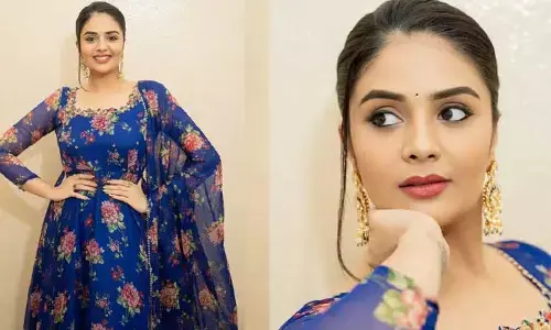చూపించాల్సిందంతా చూపించి ఆ సిగ్గులెందుకో.. స్టార్ యాంకర్‌పై ఘాటు కామెంట్స్