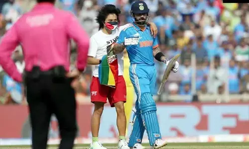 WorldCupFinal: మైదానంలో అనుమానస్పద వ్యక్తి కలకలం