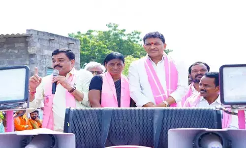 ఓటు ఎవరికి వేస్తే ఉపయోగం ఉంటదో..ఆలోచించి ఓటు వేయాలి