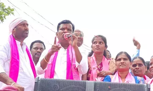 మరొకసారి ఆశీర్వదించండి అభివృద్ధి చేస్తా : ఎమ్మెల్యే