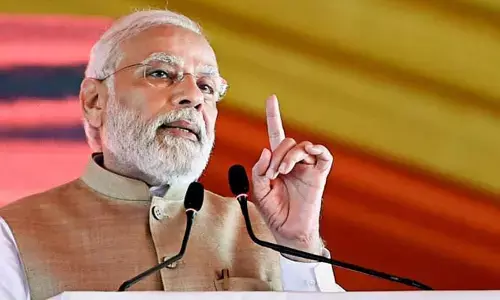 కాంగ్రెస్‌లో గెల్చిన ఎమ్మెల్యేలు బీఆర్ఎస్‌లోకి: ప్రధాని మోడీ సంచలన వ్యాఖ్యలు