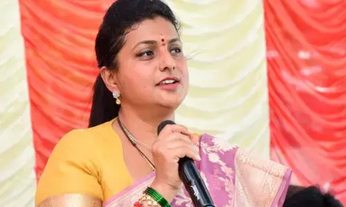 అలాంటి చర్యలు తీసుకోకపోతే ఈ మగాళ్లు అస్సలు భయపడరు: మంత్రి రోజా