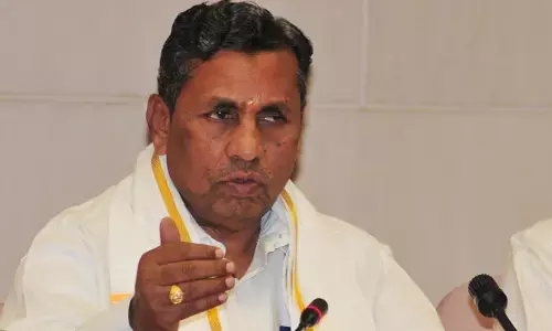 సీఎం కేసీఆర్ పాలన అంతా అవినీతిమయం: మంత్రి మునియప్ప