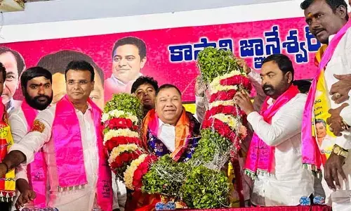 కాసాని చేరికతో తిరుగులేని శక్తిగా బీఆర్ఎస్ : కేపీ వివేకానంద