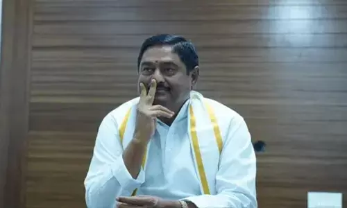 రోడ్లు బాగోలేదని వైసీపీని వద్దనుకోవద్దు: మంత్రి ధర్మాన ప్రసాదరావు