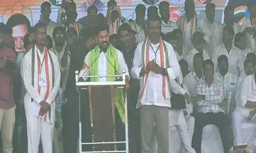 ఇందిరమ్మ రాజ్యం కావాలా... కమిషన్ల  పాలన కావాలా  :  రేవంత్ రెడ్డి
