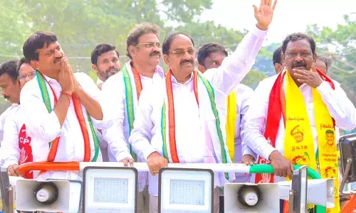 వీరయ్యకి పట్టం కట్టండి