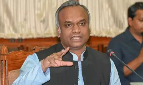 ప్రధాని మోడీ, కేసీఆర్‌ది ఢిల్లీలో దోస్తీ.. గల్లీలో కుస్తీ: ప్రియాంక్ ఖర్గే ఫైర్