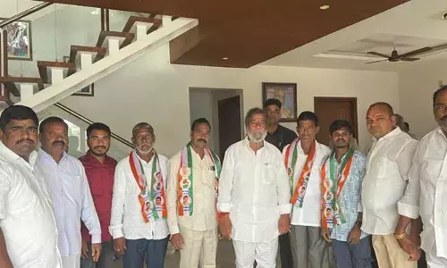 కాంగ్రెస్‌లో చేరిన బీఆర్‌ఎస్‌ నాయకులు