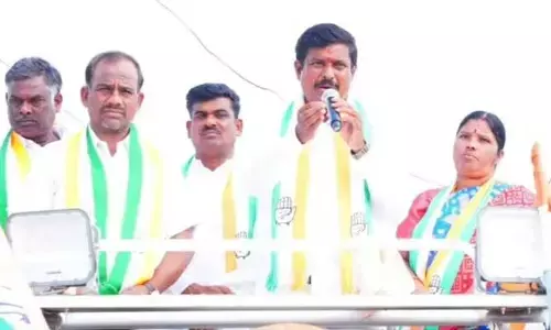 ఇందిరమ్మ ఇల్లు ఇచ్చిన కాంగ్రెస్ పార్టీ ని గెలిపించండి : మనోహర్ రెడ్డి