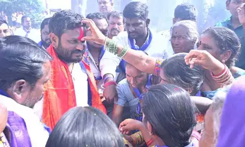 ఆత్మగౌరవమే నినాదంగా ముందుకు సాగుతున్న : నీలం