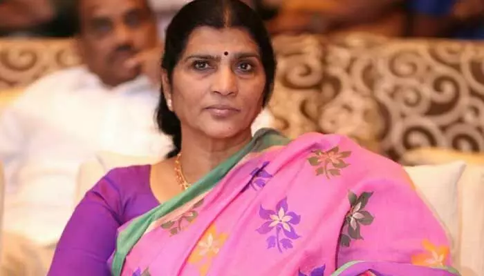 లక్ష్మీ పార్వతి మా కుటుంబంలోకి వచ్చిన శని మంచి ఆడది కాదు.. ఎన్టీఆర్ మనవడు సంచలన వ్యాఖ్యలు లక్ష్మీ పార్వతి మా కుటుంబంలోకి వచ్చిన శని మంచి ఆడది కాదు.. ఎన్టీఆర్ మనవడు సంచలన వ్యాఖ్యలు